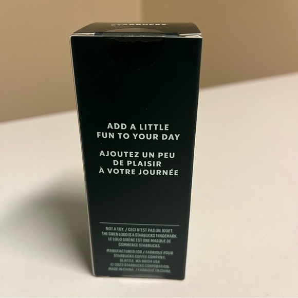 Starbucks Cup & Keychain - Picture 4 of 4